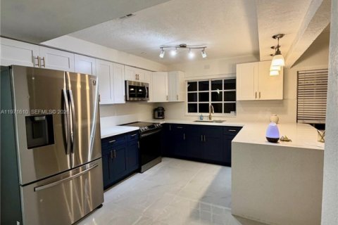 Casa en venta en Miami Gardens, Florida, 3 dormitorios, 133.22 m2 № 2032420 - foto 15