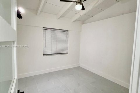 Casa en venta en Miami Gardens, Florida, 3 dormitorios, 133.22 m2 № 2032420 - foto 27