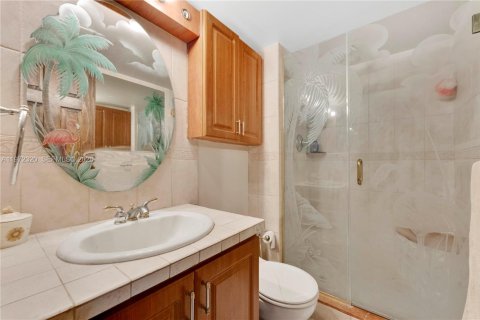 Copropriété à louer à Miami Beach, Floride: 2 chambres, 97.27 m2 № 2040331 - photo 17