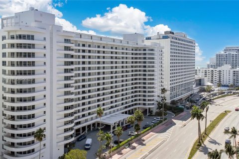 Condo à Miami Beach, Floride, 2 chambres  № 2040331