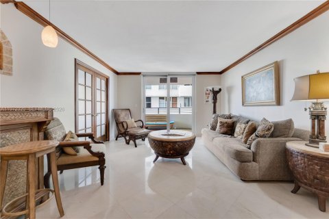 Copropriété à louer à Miami Beach, Floride: 2 chambres, 97.27 m2 № 2040331 - photo 6