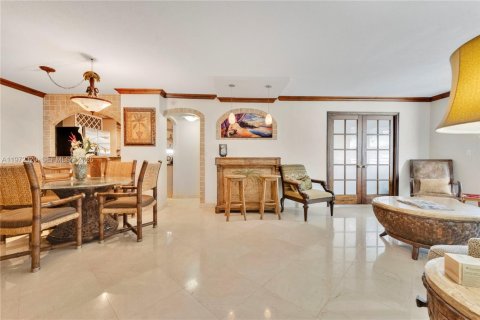 Copropriété à louer à Miami Beach, Floride: 2 chambres, 97.27 m2 № 2040331 - photo 5