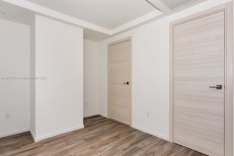 Condominio en venta en Miami, Florida, 2 dormitorios, 116.41 m2 № 1979536 - foto 13