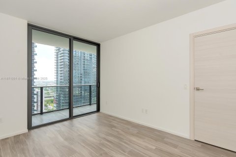 Condominio en venta en Miami, Florida, 2 dormitorios, 116.41 m2 № 1979536 - foto 30