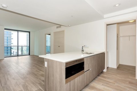 Condominio en venta en Miami, Florida, 2 dormitorios, 116.41 m2 № 1979536 - foto 2