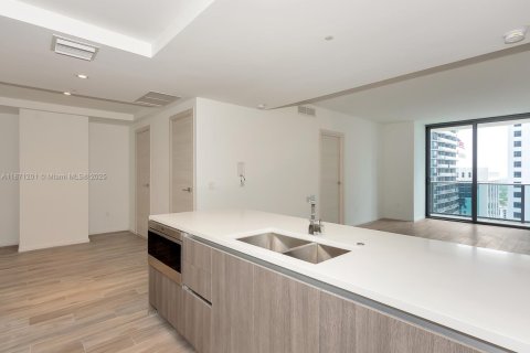 Condominio en venta en Miami, Florida, 2 dormitorios, 116.41 m2 № 1979536 - foto 12