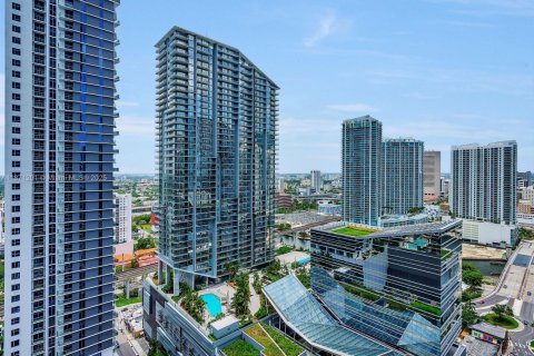 Condominio en venta en Miami, Florida, 2 dormitorios, 116.41 m2 № 1979536 - foto 1