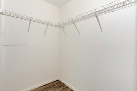 Condominio en venta en Miami, Florida, 2 dormitorios, 116.41 m2 № 1979536 - foto 16