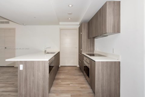 Condominio en venta en Miami, Florida, 2 dormitorios, 116.41 m2 № 1979536 - foto 11