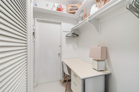 Copropriété à vendre à Miami Beach, Floride: 50.54 m2 № 1950309 - photo 22