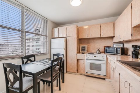 Copropriété à vendre à Miami Beach, Floride: 50.54 m2 № 1950309 - photo 14