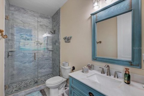 House in Hernando Beach, Florida 5 bedrooms, 252.69 sq.m. № 2322474 - photo 17