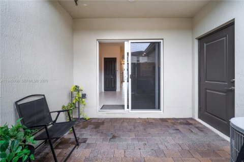 Touwnhouse à vendre à Homestead, Floride: 4 chambres, 173.91 m2 № 2060321 - photo 6