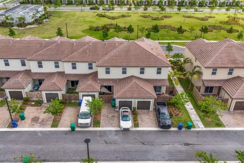 Touwnhouse à vendre à Homestead, Floride: 4 chambres, 173.91 m2 № 2060321 - photo 4