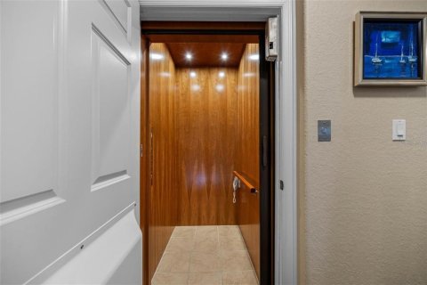 Adosado en venta en Redington Shores, Florida, 3 dormitorios, 236.34 m2 № 2234489 - foto 19