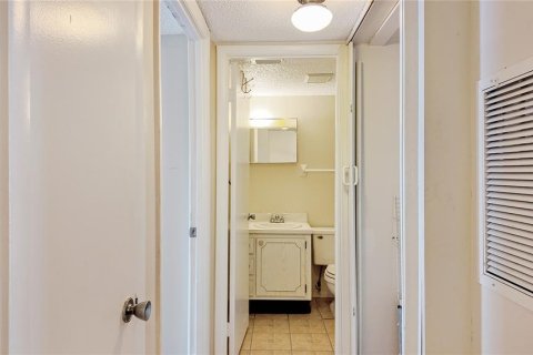 Condominio en venta en Bradenton, Florida, 2 dormitorios, 106.28 m2 № 1851552 - foto 8