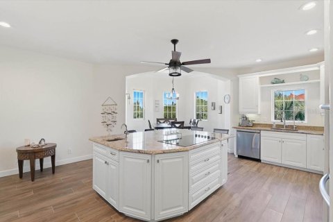 House in Placida, Florida 4 bedrooms, 306.02 sq.m. № 2396616 - photo 23