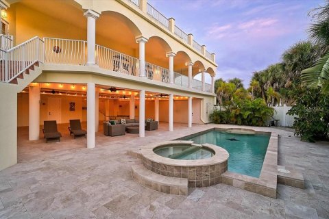 House in Placida, Florida 4 bedrooms, 306.02 sq.m. № 2396616 - photo 6