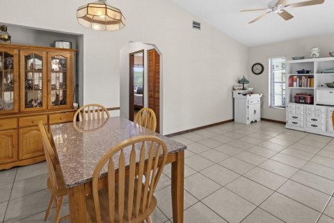 House in Punta Gorda, Florida 3 bedrooms, 188.31 sq.m. № 1839024 - photo 14