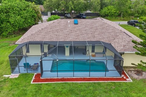 House in Punta Gorda, Florida 3 bedrooms, 188.31 sq.m. № 1839024 - photo 2