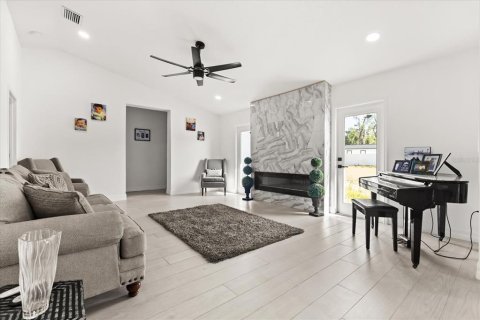 Villa ou maison à vendre à Seffner, Floride: 5 chambres, 269.42 m2 № 2143059 - photo 10