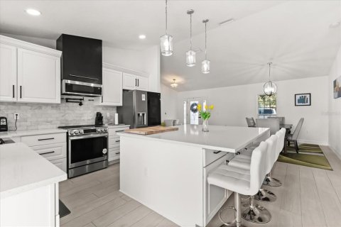 Villa ou maison à vendre à Seffner, Floride: 5 chambres, 269.42 m2 № 2143059 - photo 5