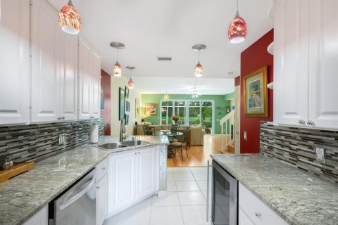 Adosado en venta en Sarasota, Florida, 3 dormitorios, 155.33 m2 № 1313584 - foto 20
