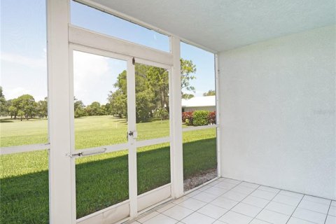 Condo in Bradenton, Florida, 1 bedroom  № 2208314 - photo 23