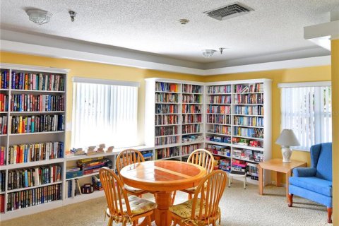 Condo in Bradenton, Florida, 1 bedroom  № 2208314 - photo 29