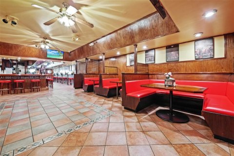 Commercial property in Miramar, Florida № 2081452 - photo 7
