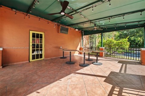 Commercial property in Miramar, Florida № 2081452 - photo 15