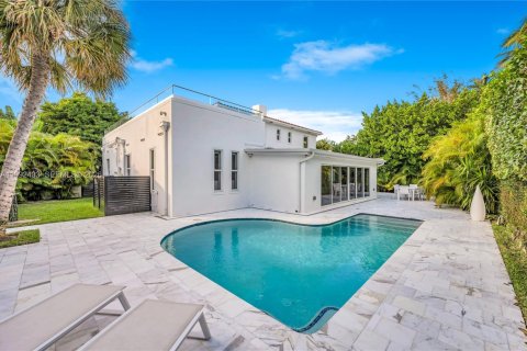 Villa ou maison à Miami Beach, Floride 4 chambres, 317.54 m2 № 2091334
