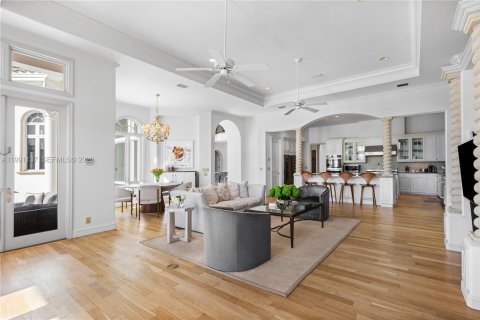 Снять в аренду виллу или дом в Бока-Ратон, Флорида 6 спален, 750.37м2, № 2062556 - фото 12