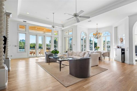 Снять в аренду виллу или дом в Бока-Ратон, Флорида 6 спален, 750.37м2, № 2062556 - фото 10