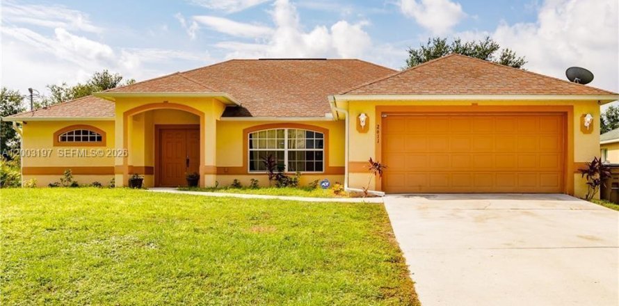 Villa ou maison à Lehigh Acres, Floride 4 chambres № 2066717