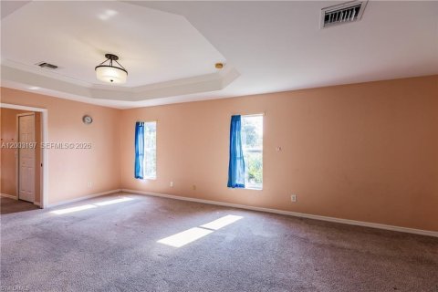 Villa ou maison à vendre à Lehigh Acres, Floride: 4 chambres № 2066717 - photo 10