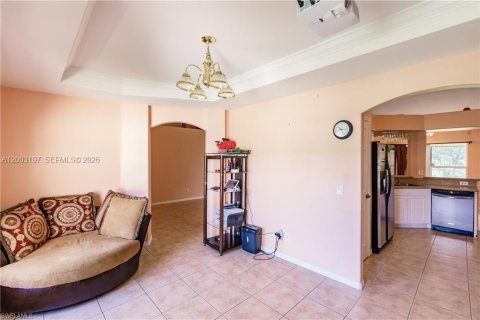 Villa ou maison à vendre à Lehigh Acres, Floride: 4 chambres № 2066717 - photo 8