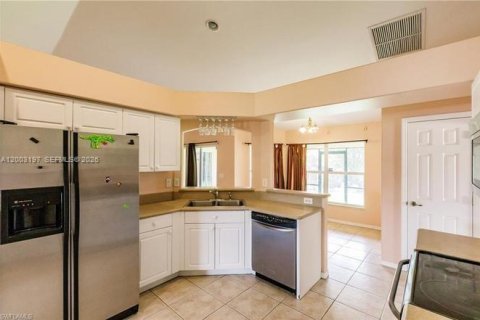 Villa ou maison à vendre à Lehigh Acres, Floride: 4 chambres № 2066717 - photo 17