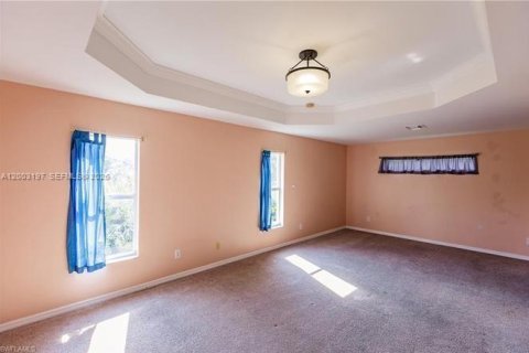 Villa ou maison à vendre à Lehigh Acres, Floride: 4 chambres № 2066717 - photo 21