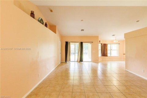 Villa ou maison à vendre à Lehigh Acres, Floride: 4 chambres № 2066717 - photo 5