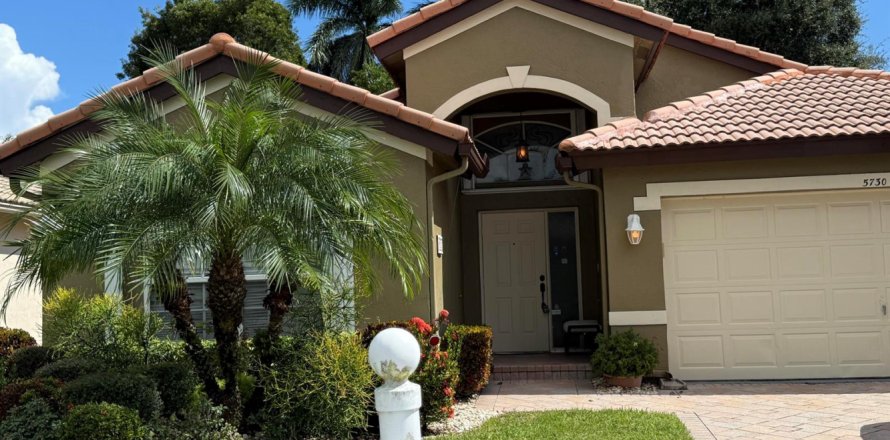 Villa ou maison à Boynton Beach, Floride 3 chambres, 209.77 m2 № 2082412