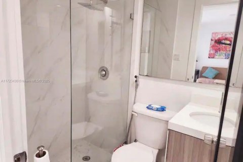 House in Miami, Florida 3 bedrooms, 123 sq.m. № 1867461 - photo 7