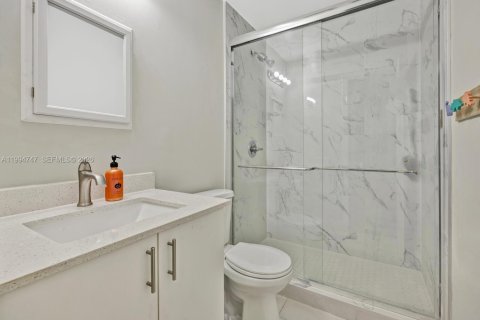 Condo in Davie, Florida, 2 bedrooms  № 2064224 - photo 19