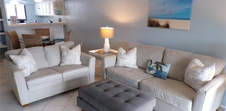 Condo in Bradenton Beach, Florida, 2 bedrooms  № 1778354