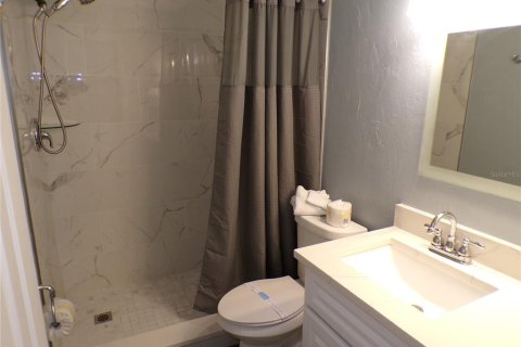 Condo in Bradenton Beach, Florida, 2 bedrooms  № 1778354 - photo 18