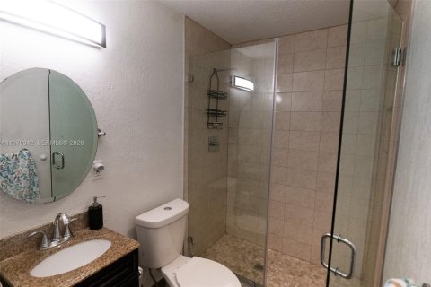 Снять в аренду коммерческую недвижимость в Майами, Флорида 1 спальня, 189.61м2, № 2046043 - фото 14