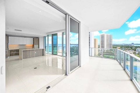 Copropriété à vendre à Riviera Beach, Floride: 2 chambres, 163.04 m2 № 2084301 - photo 11