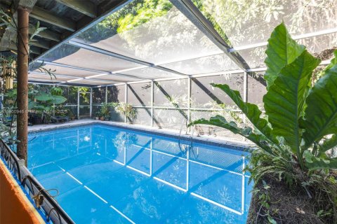 House in Palmetto Bay, Florida 3 bedrooms, 144.18 sq.m. № 1954115 - photo 15