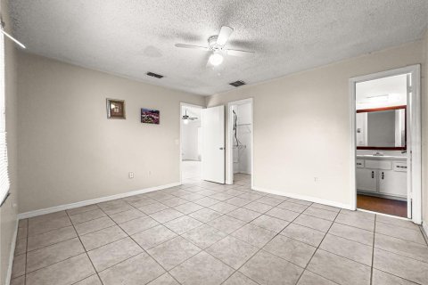House in Ocala, Florida 3 bedrooms, 107.21 sq.m. № 1849542 - photo 13