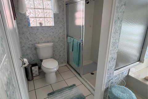 House in Bradenton, Florida 5 bedrooms, 295.71 sq.m. № 2143340 - photo 18